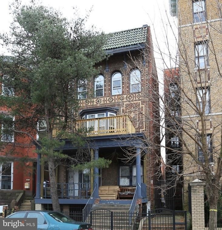 1424 Harvard Street Nw - Photo 0