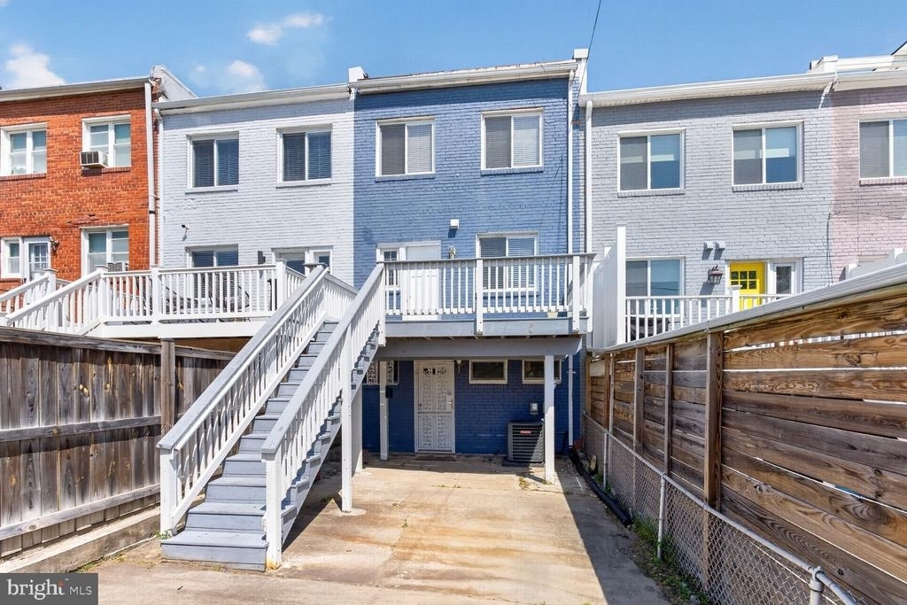 2218 16th Street Ne - Photo 18