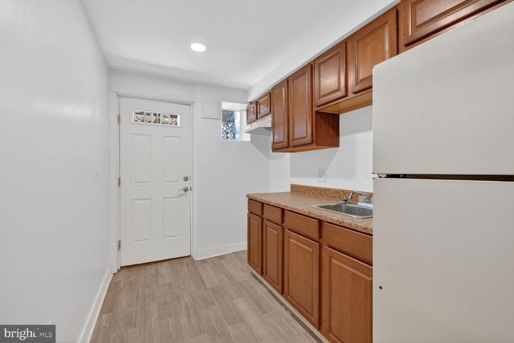 2218 16th Street Ne - Photo 14