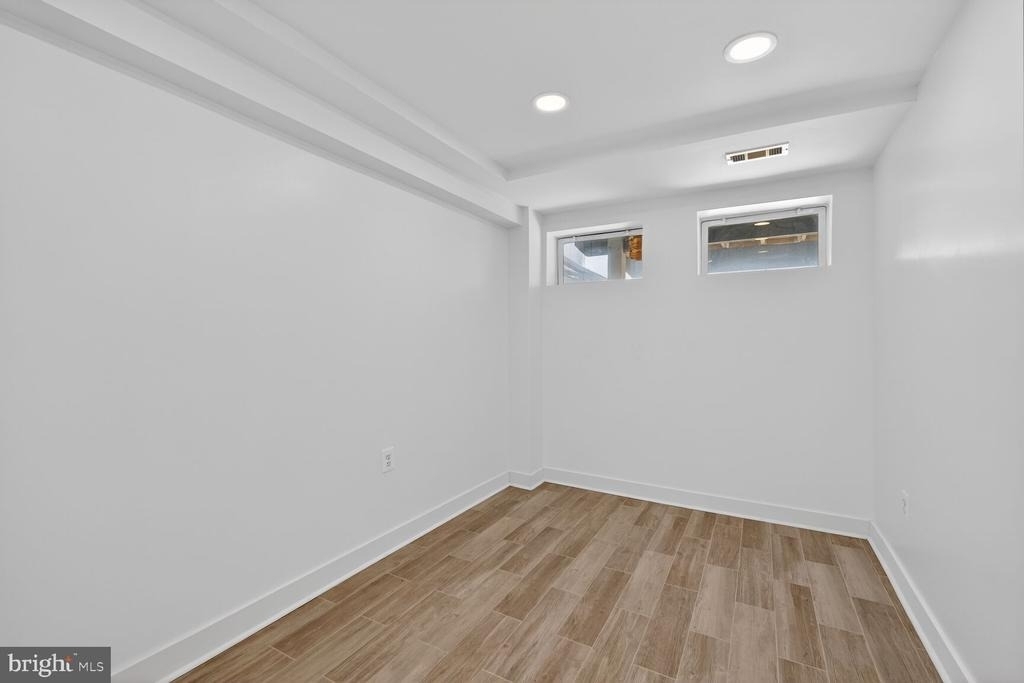 2218 16th Street Ne - Photo 15