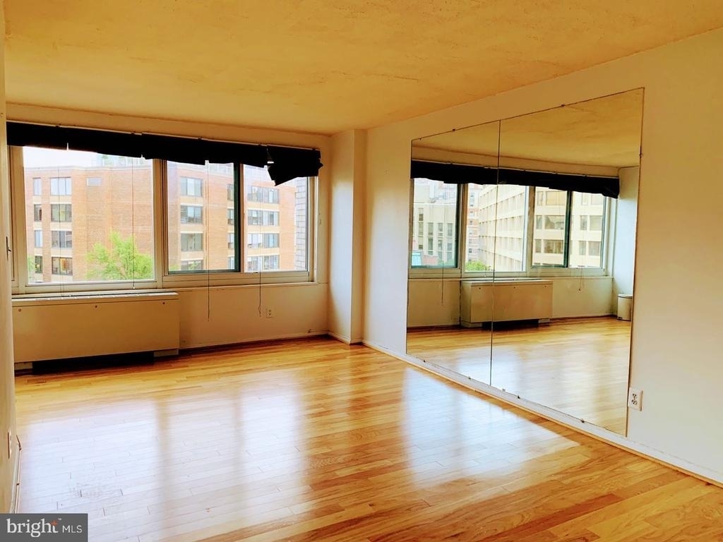 1330 New Hampshire Avenue Nw - Photo 3