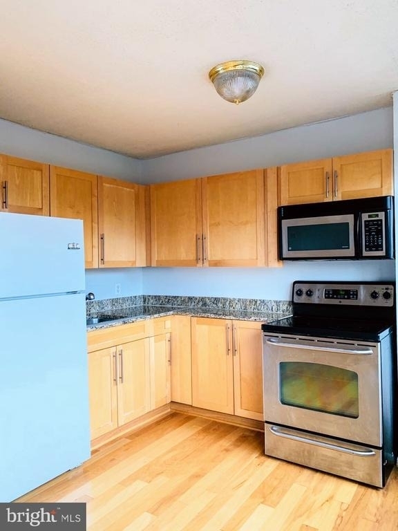 1330 New Hampshire Avenue Nw - Photo 6