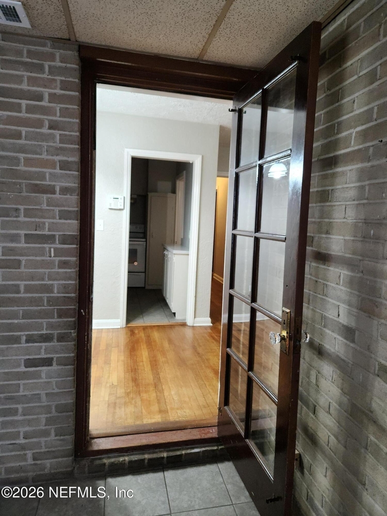7927 Reid Avenue - Photo 19