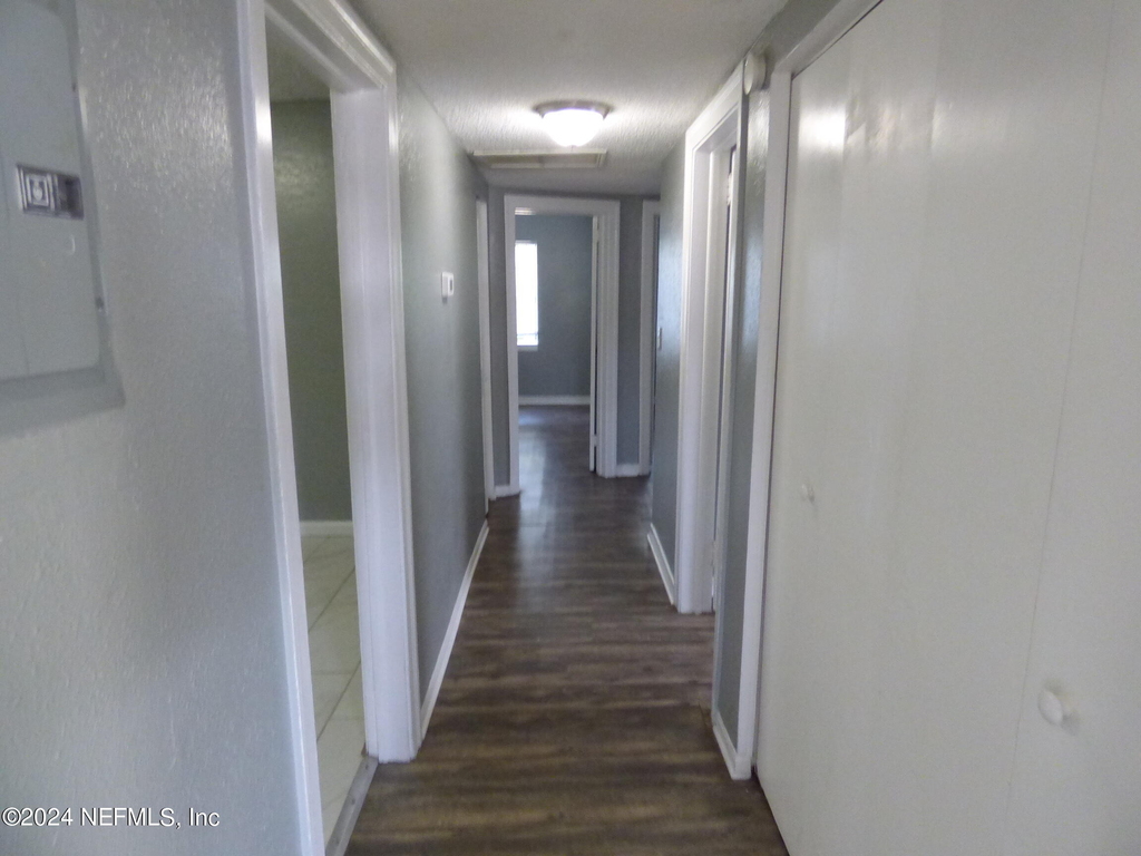 516 E 58th Street - Photo 8