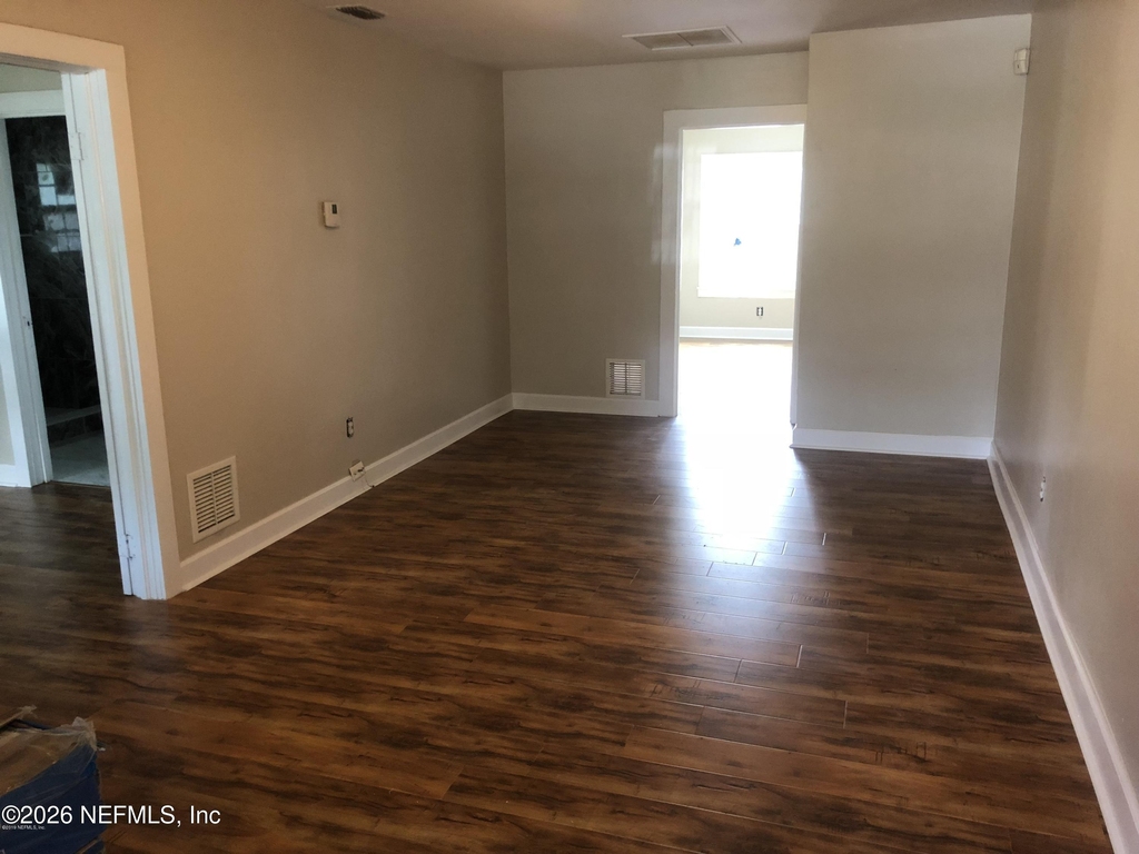 925 Phillips Street - Photo 4