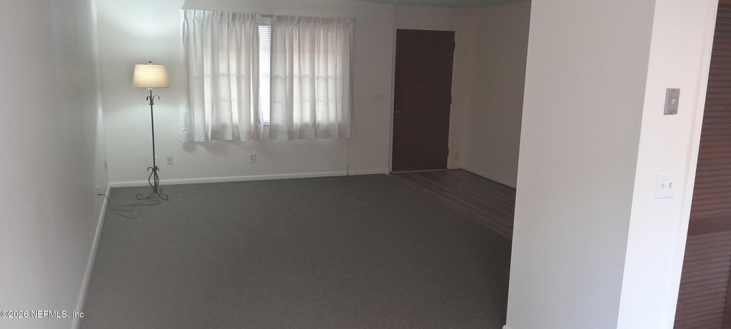 4027 Everett Avenue - Photo 2