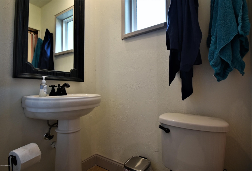4641 Blount Avenue - Photo 15