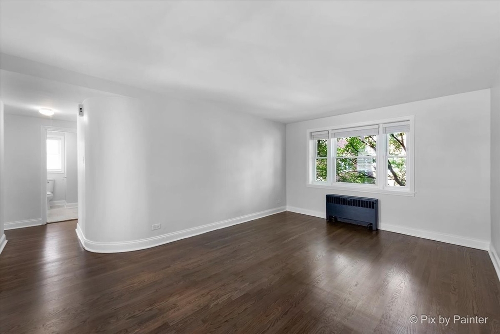 2729 W Berwyn Avenue - Photo 3