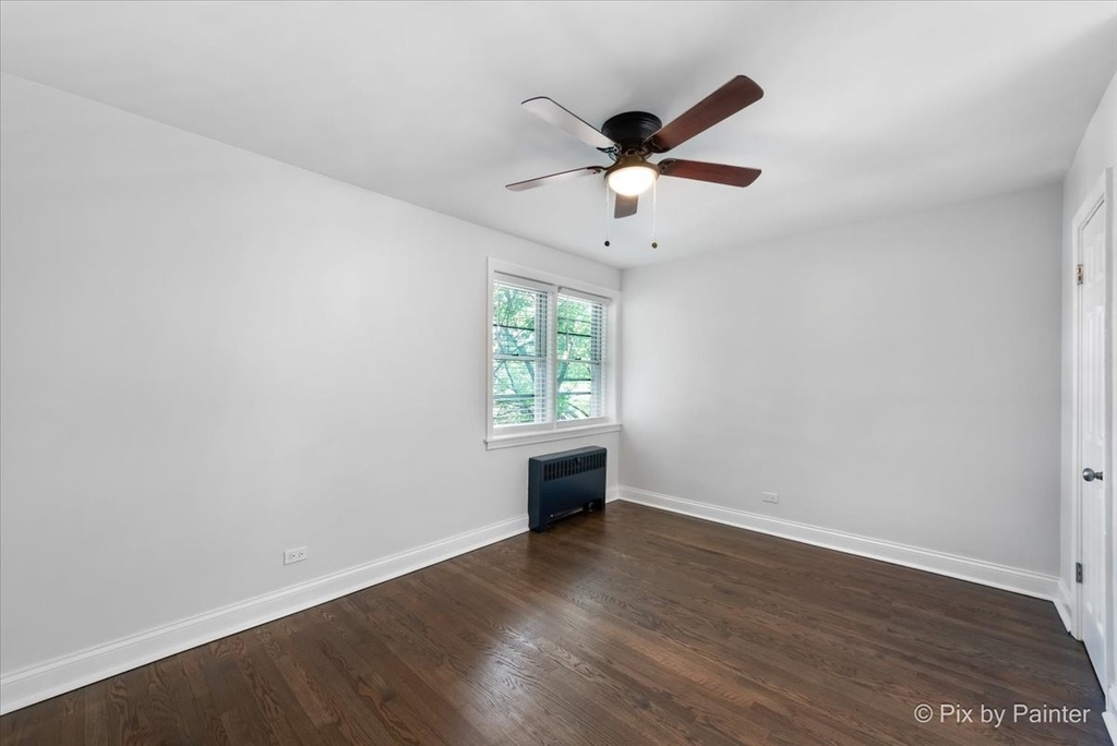 2729 W Berwyn Avenue - Photo 10