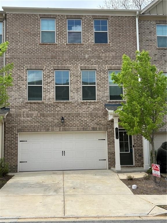 3715 Davis Circle - Photo 0