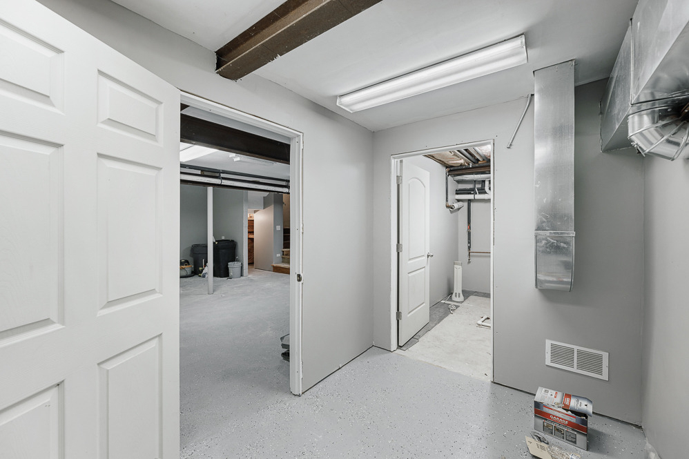 2404 Ridge Avenue - Photo 13