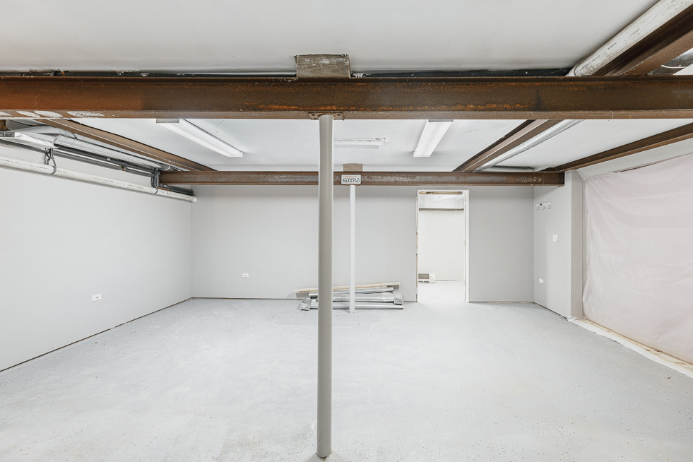 2404 Ridge Avenue - Photo 14