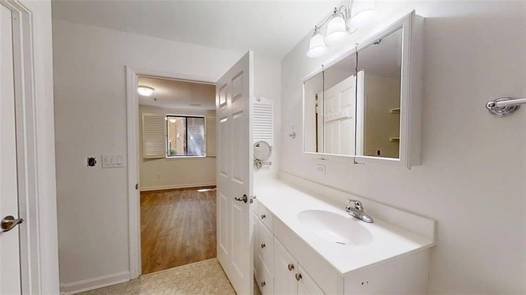 300 Johnson Ferry Road Ne - Photo 22