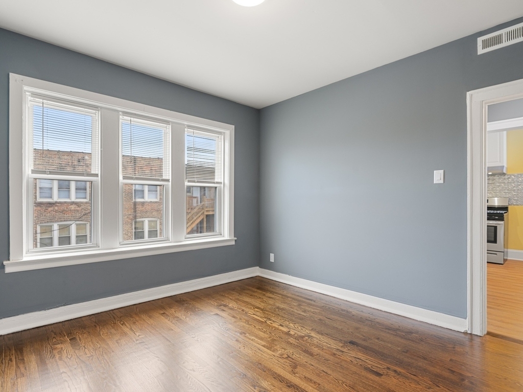 7649 S Yates Boulevard - Photo 16