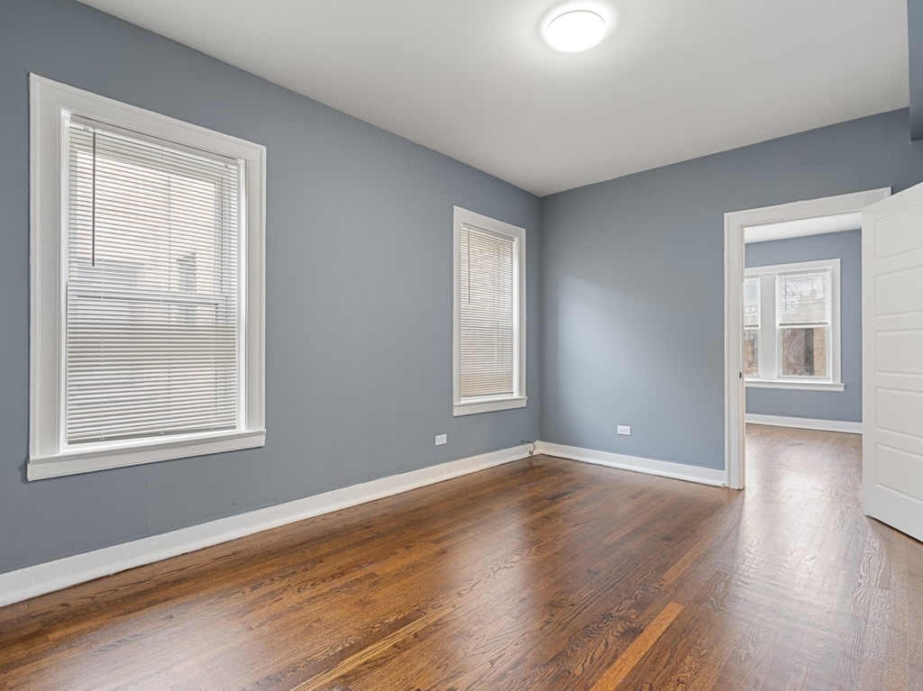 7649 S Yates Boulevard - Photo 17