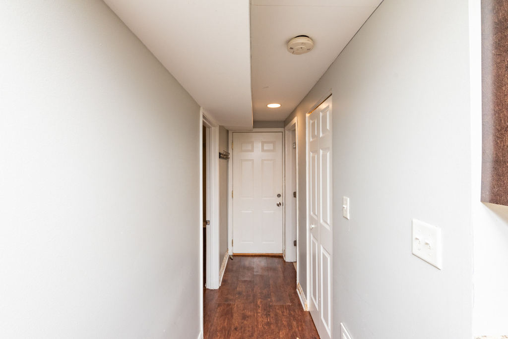 5344 W Eddy Street - Photo 6