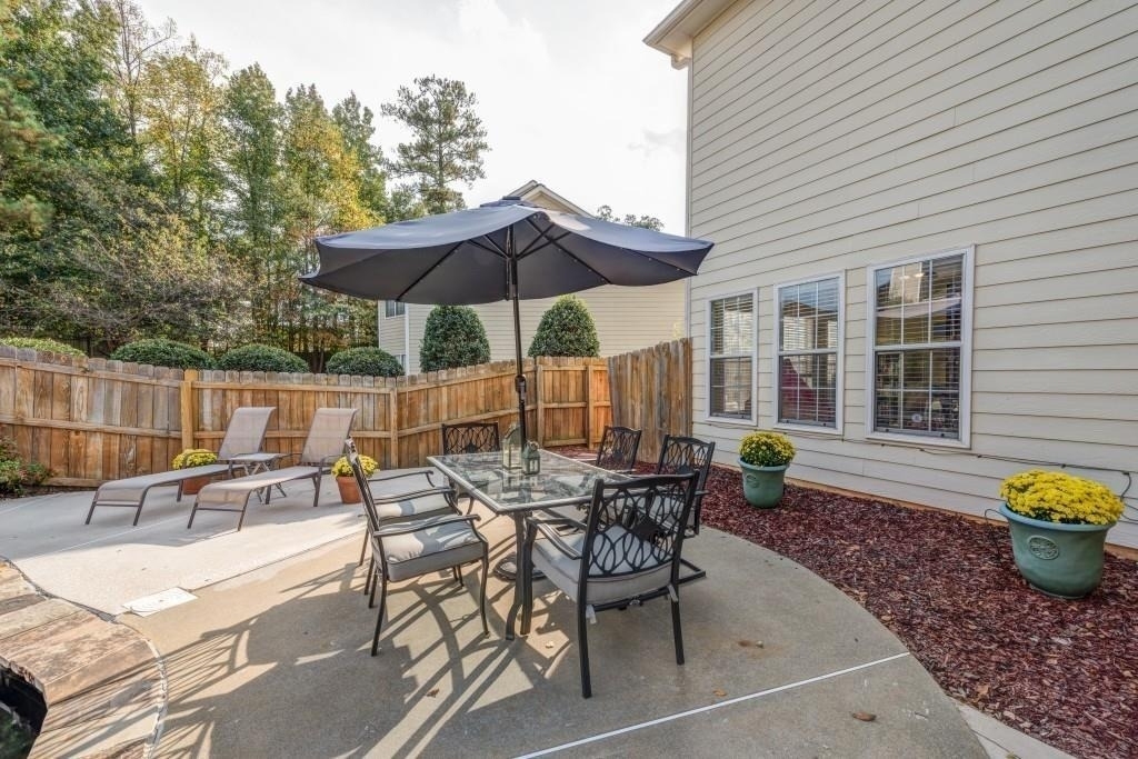 2020 Chelton Way Se - Photo 37