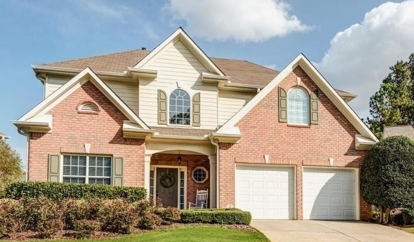2020 Chelton Way Se - Photo 0