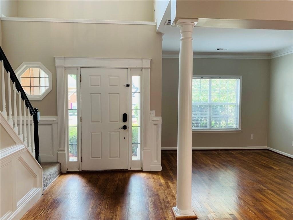 2020 Chelton Way Se - Photo 4