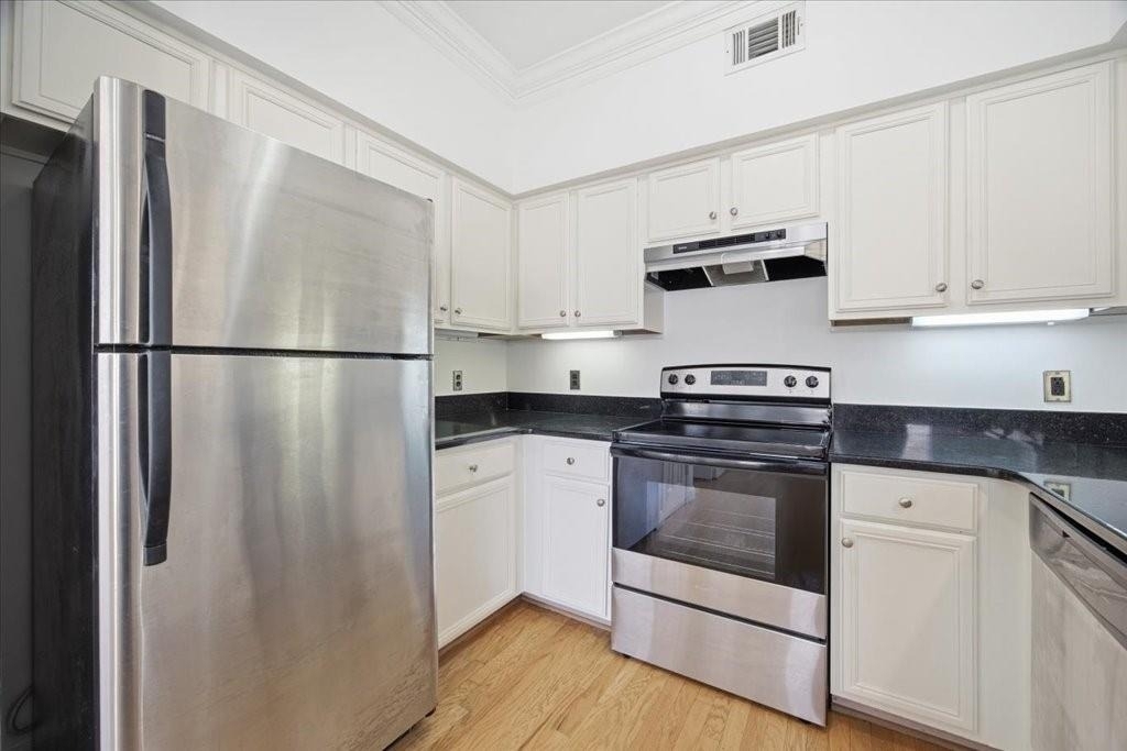 3777 Peachtree Road Ne - Photo 11