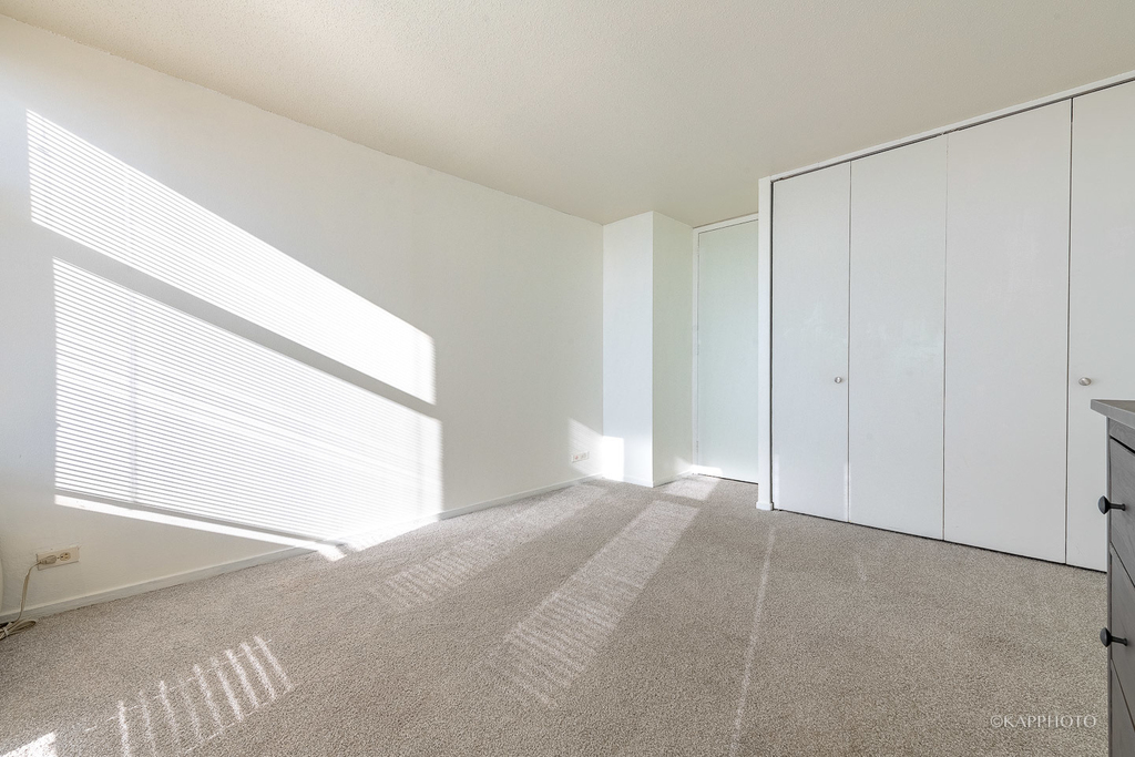 6700 S South Shore Drive - Photo 15