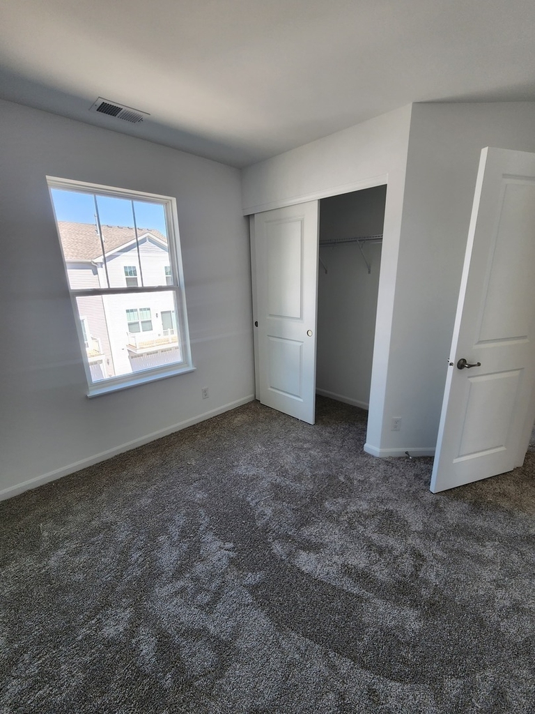 1033 Atterberg Road - Photo 6
