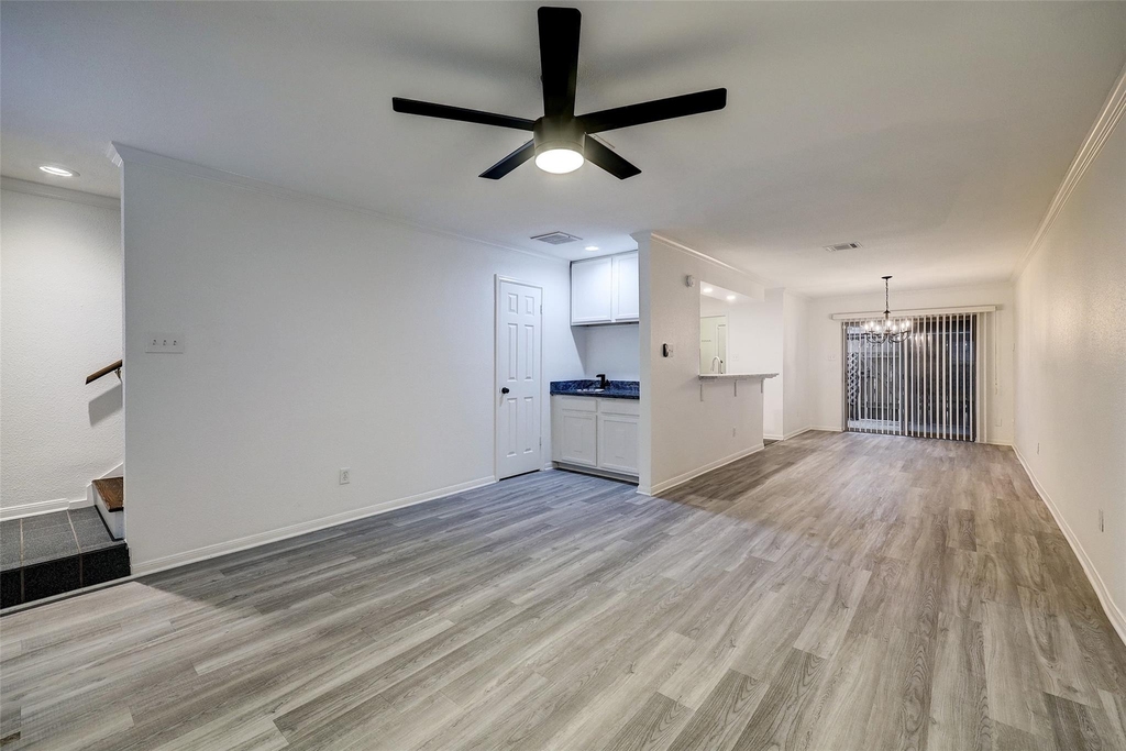 2513 Bering Drive - Photo 4