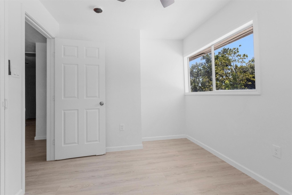 16016 Green Manor Drive - Photo 6