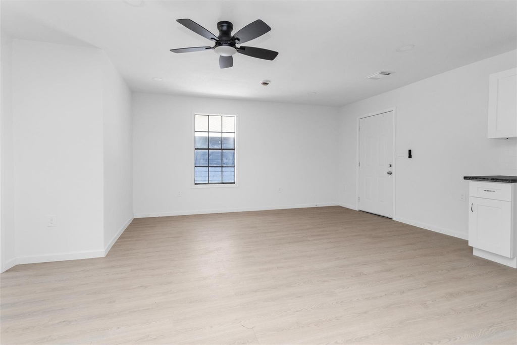 16016 Green Manor Drive - Photo 3