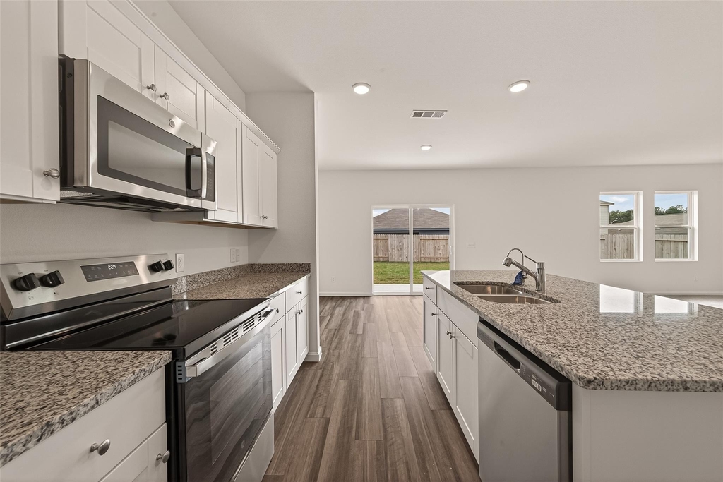 31247 Williams Landing St - Photo 18
