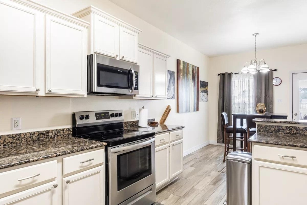 30915 E Lost Creek Boulevard - Photo 2