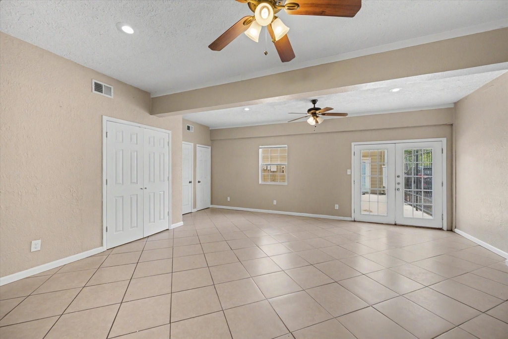 800 N San Jacinto - Photo 20
