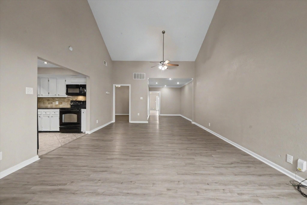 800 N San Jacinto - Photo 15
