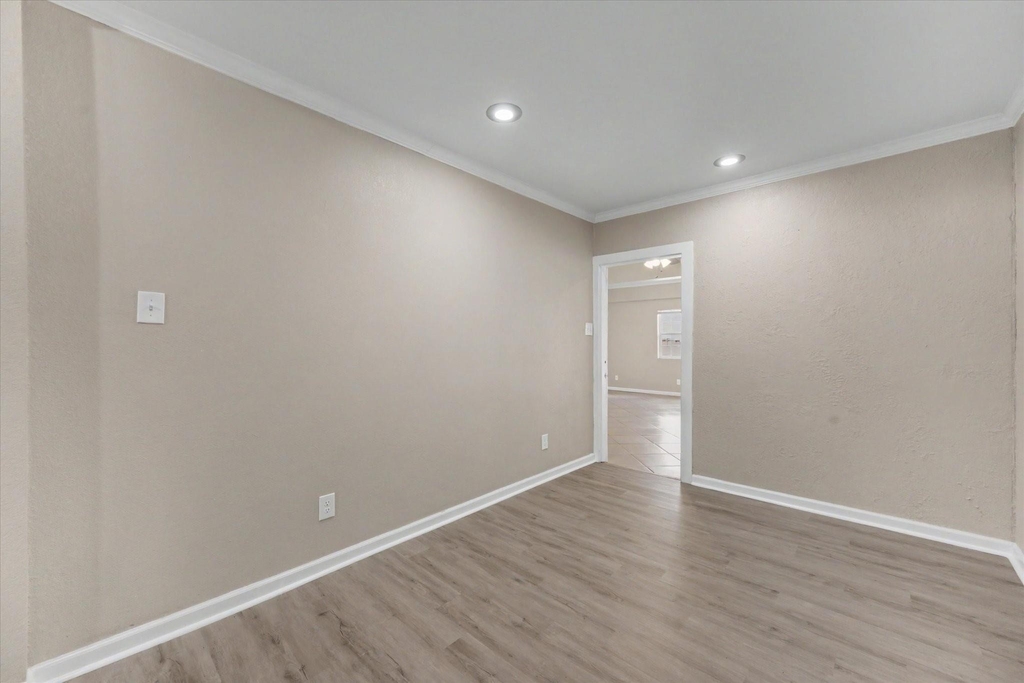 800 N San Jacinto - Photo 22