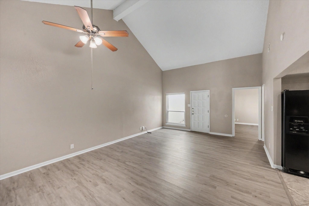 800 N San Jacinto - Photo 13
