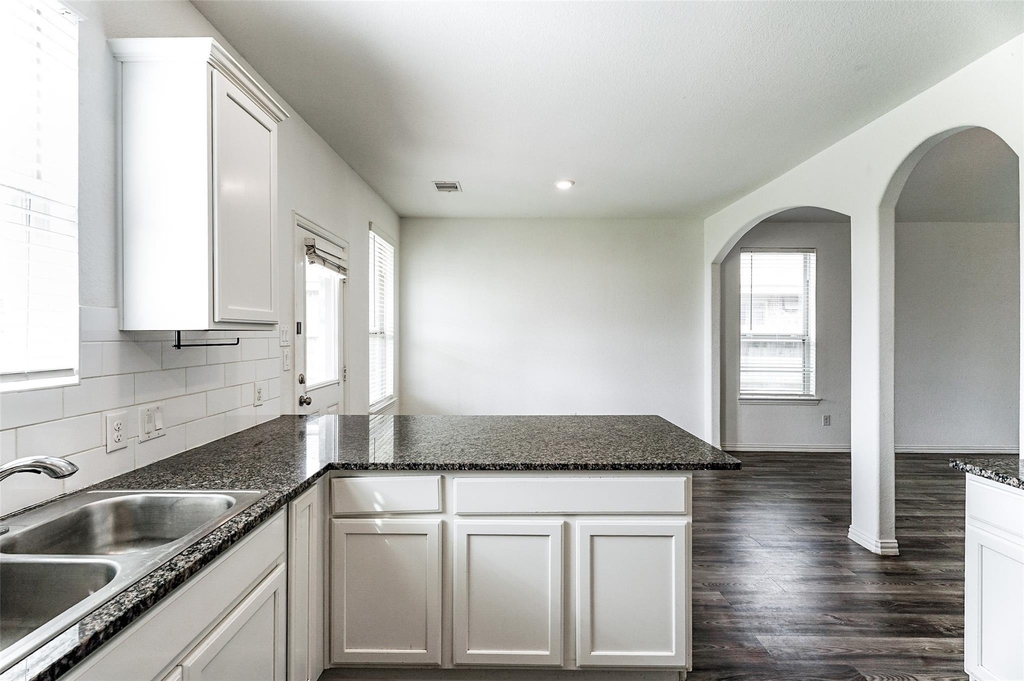 9011 Beacon Mill Drive - Photo 11