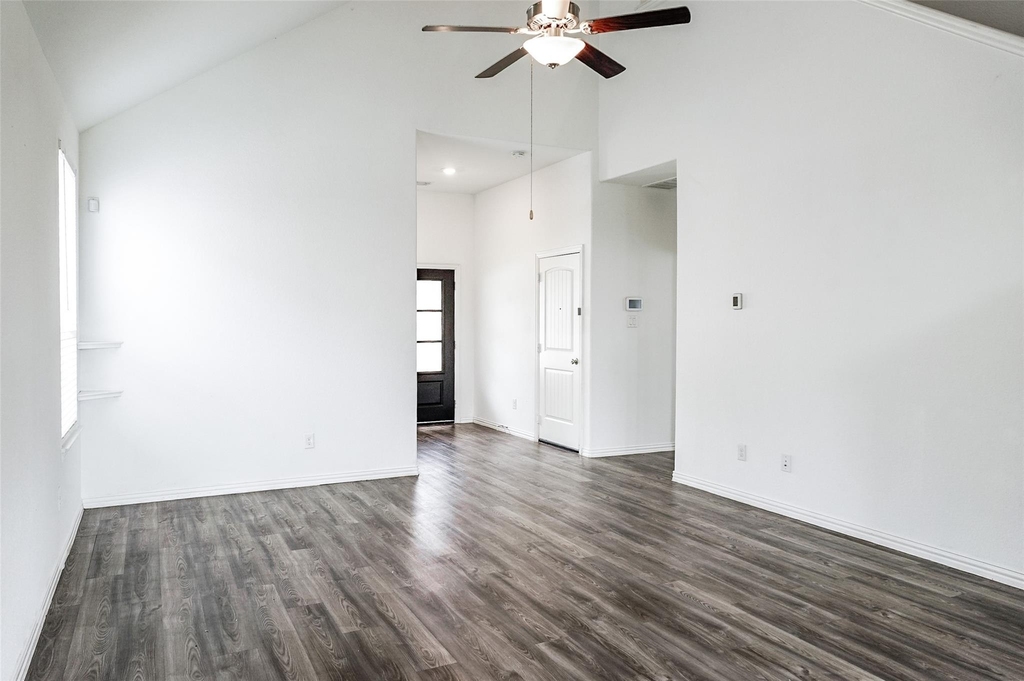 9011 Beacon Mill Drive - Photo 3