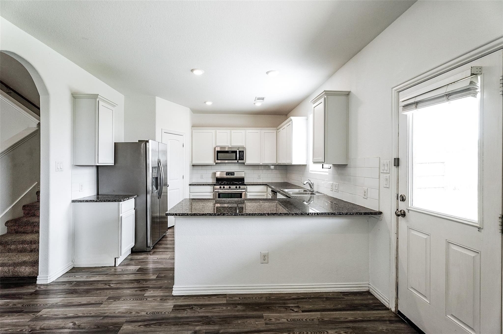 9011 Beacon Mill Drive - Photo 8