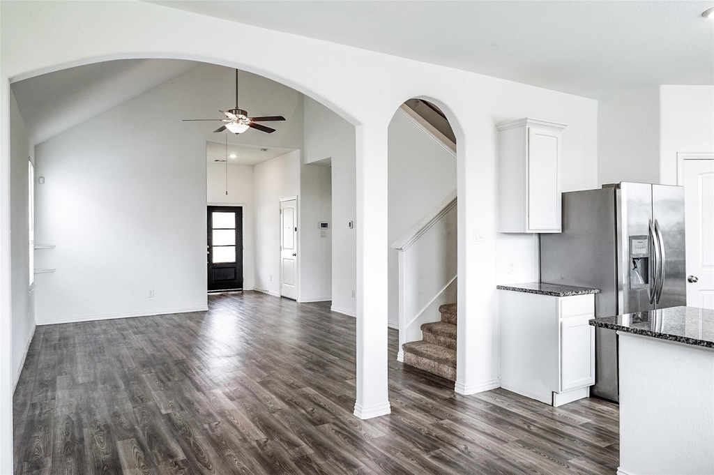 9011 Beacon Mill Drive - Photo 2