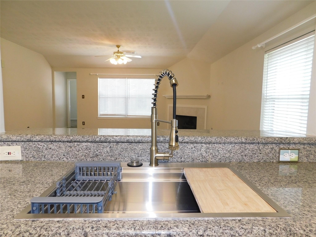 3014 Aylesworth Court - Photo 3