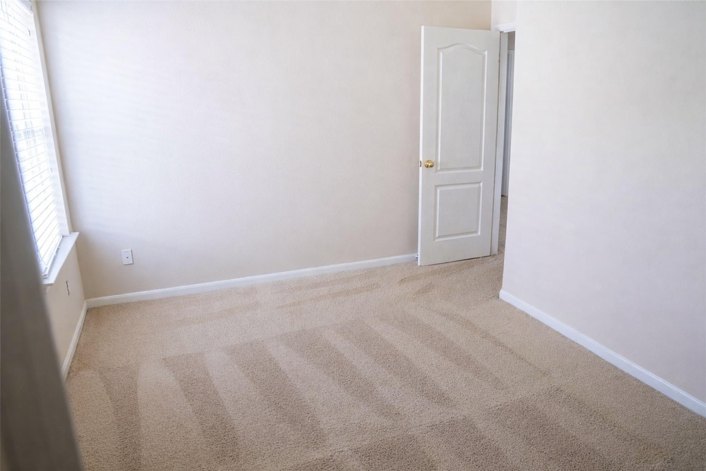 8515 Clarkman Ridge Lane - Photo 16
