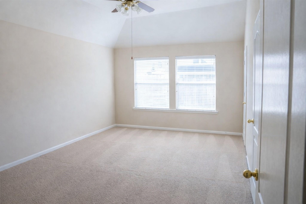 8515 Clarkman Ridge Lane - Photo 12