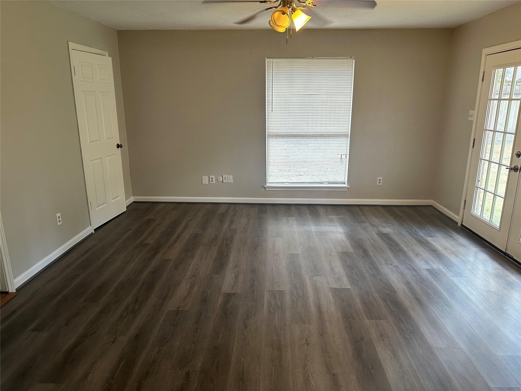 29031 Elmwood Drive - Photo 2