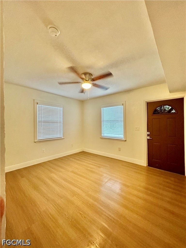 3208-3216 Dale Street - Photo 9