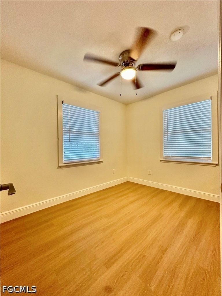 3208-3216 Dale Street - Photo 4