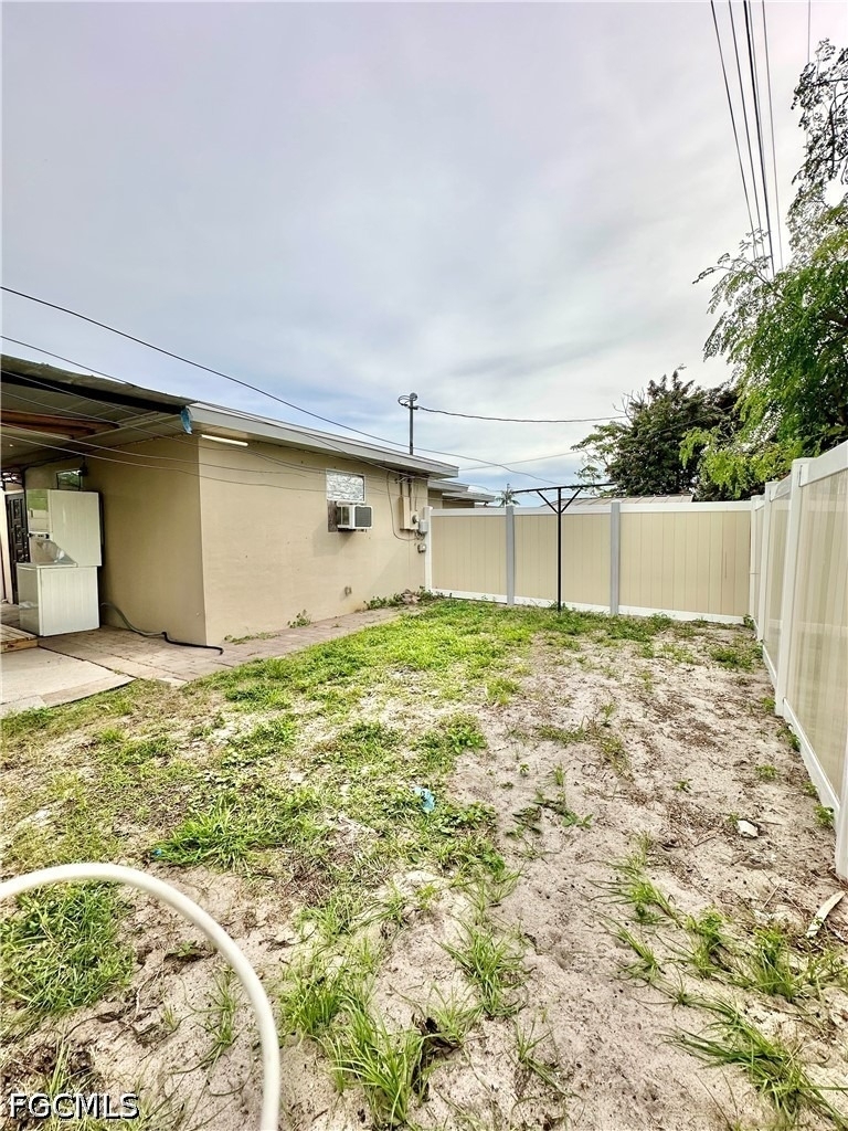 907 Laredo Avenue - Photo 6