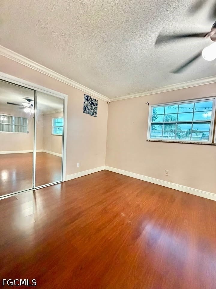 907 Laredo Avenue - Photo 14