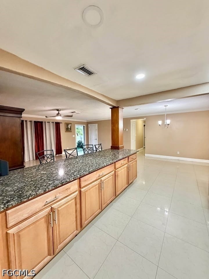 907 Laredo Avenue - Photo 10