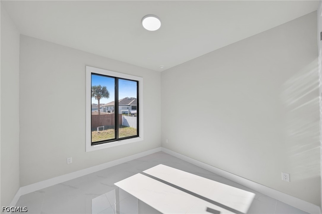 2913 14th Street W - Photo 23