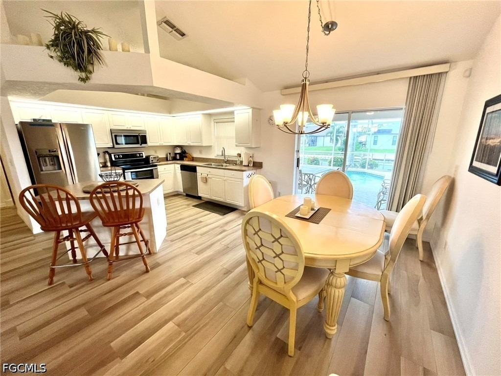 818 Sw 8th Place - Photo 8